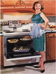 mujer-feliz-en-la-cocina